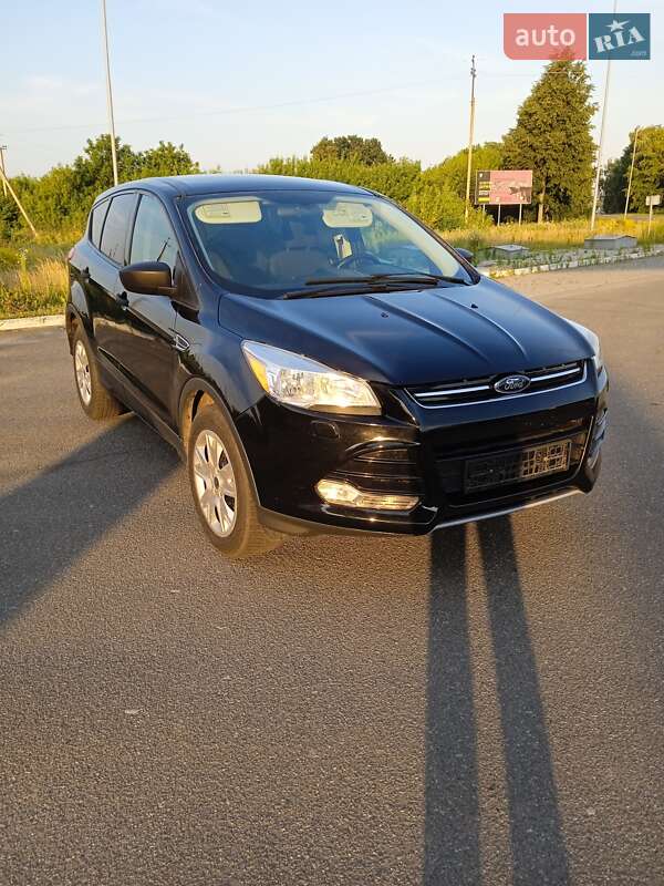 Внедорожник / Кроссовер Ford Escape 2012 в Мене