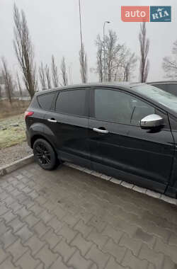 Внедорожник / Кроссовер Ford Escape 2013 в 