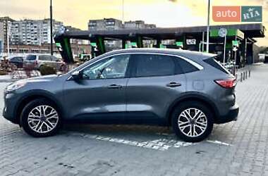 Внедорожник / Кроссовер Ford Escape 2022 в 