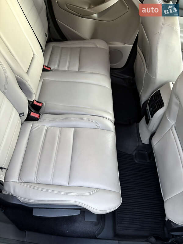 Внедорожник / Кроссовер Ford Escape 2018 в Днепре