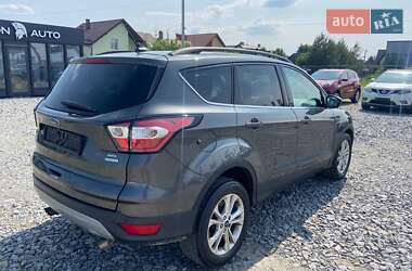 Внедорожник / Кроссовер Ford Escape 2018 в 