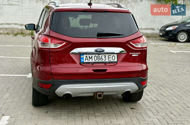 Внедорожник / Кроссовер Ford Escape 2014 в 