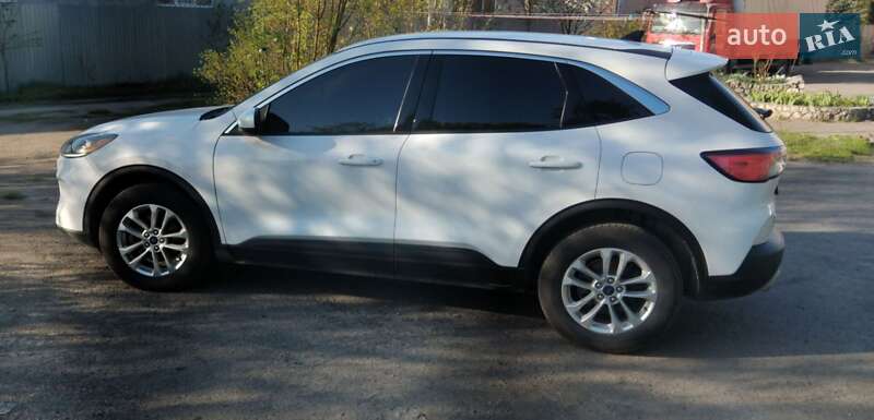 Позашляховик / Кросовер Ford Escape 2019 в Тернополі фото 8 Позашляховик / Кросовер Ford Escape 2019 в Тернополі