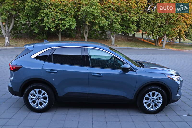 Внедорожник / Кроссовер Ford Escape 2024 в Кременчуге