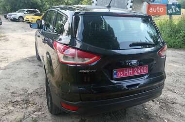 Внедорожник / Кроссовер Ford Escape 2014 в 