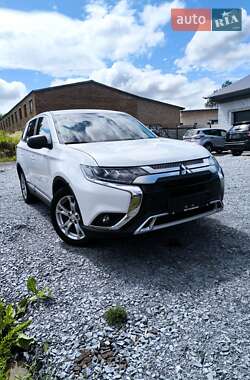 Позашляховик / Кросовер Ford Escape 2017 в Рівному