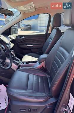 Внедорожник / Кроссовер Ford Escape 2015 в 