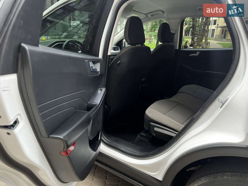 Позашляховик / Кросовер Ford Escape 2021 в Броварах