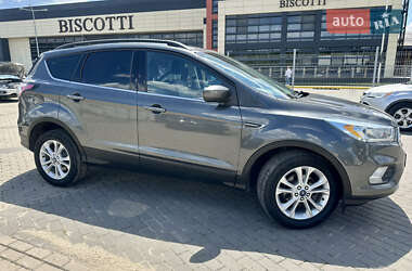 Позашляховик / Кросовер Ford Escape 2017 в 