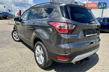 Позашляховик / Кросовер Ford Escape 2017 в 