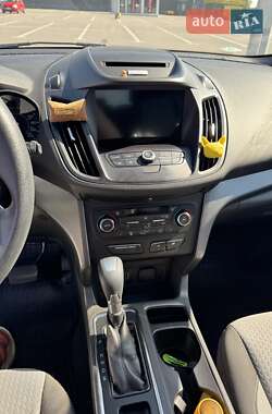 Внедорожник / Кроссовер Ford Escape 2016 в Киеве