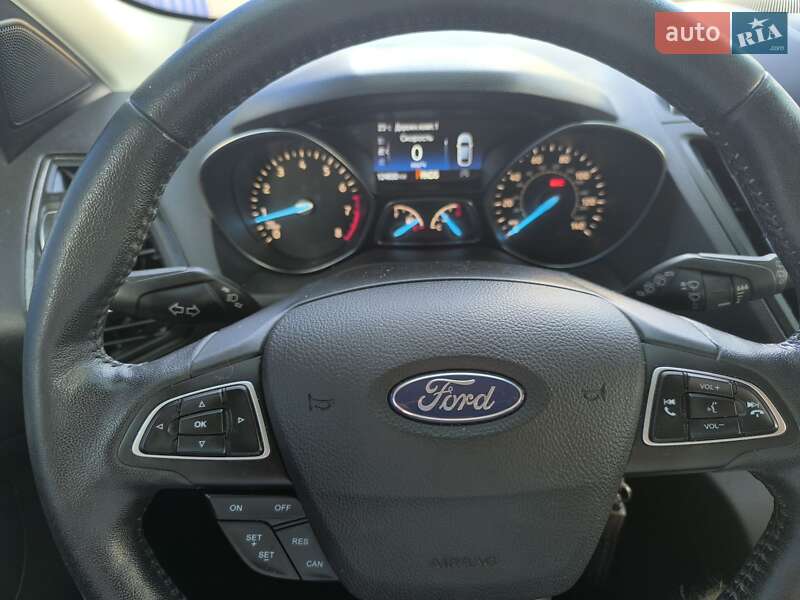 Позашляховик / Кросовер Ford Escape 2018 в Кривому Розі