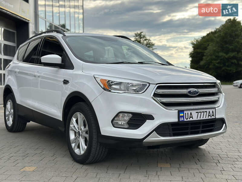 Внедорожник / Кроссовер Ford Escape 2018 в Дрогобыче