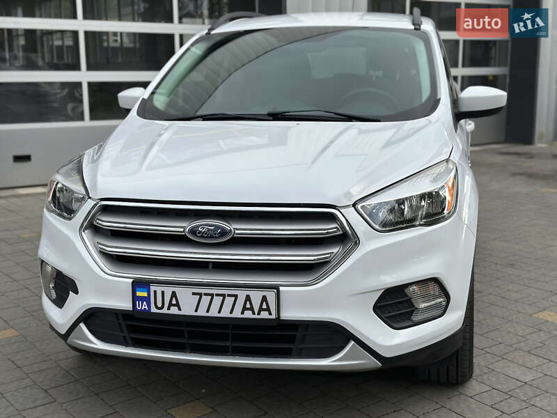 Внедорожник / Кроссовер Ford Escape 2018 в Дрогобыче