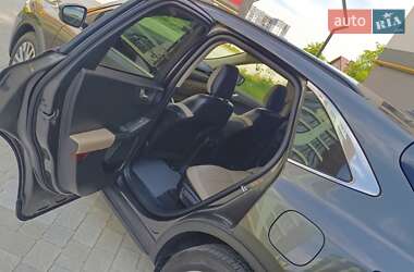 Внедорожник / Кроссовер Ford Escape 2020 в 