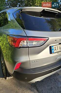 Внедорожник / Кроссовер Ford Escape 2021 в 