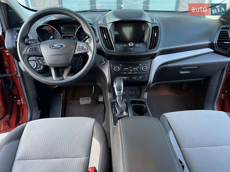 Внедорожник / Кроссовер Ford Escape 2018 в Тернополе