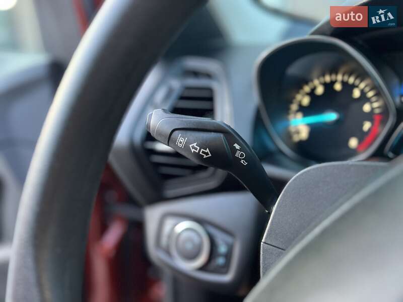 Внедорожник / Кроссовер Ford Escape 2018 в Тернополе