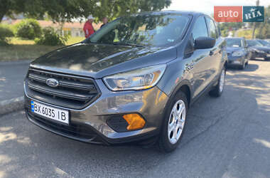 Позашляховик / Кросовер Ford Escape 2016 в Рівному