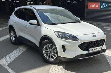 Внедорожник / Кроссовер Ford Escape 2020 в Киеве