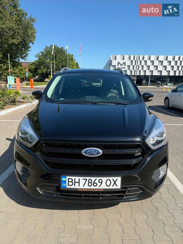 Внедорожник / Кроссовер Ford Escape 2016 в Одессе