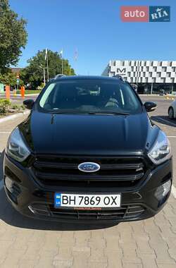 Внедорожник / Кроссовер Ford Escape 2016 в 