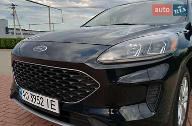 Внедорожник / Кроссовер Ford Escape 2022 в 