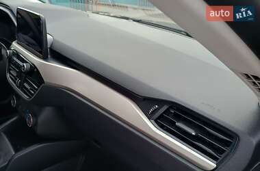 Внедорожник / Кроссовер Ford Escape 2022 в 