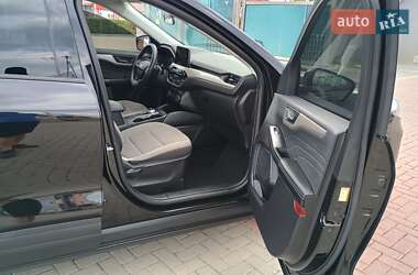 Внедорожник / Кроссовер Ford Escape 2022 в 