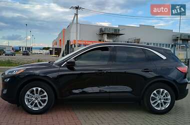 Внедорожник / Кроссовер Ford Escape 2022 в 