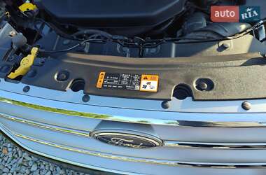 Внедорожник / Кроссовер Ford Escape 2016 в 
