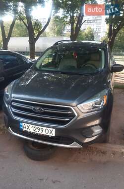 Позашляховик / Кросовер Ford Escape 2018 в Харкові
