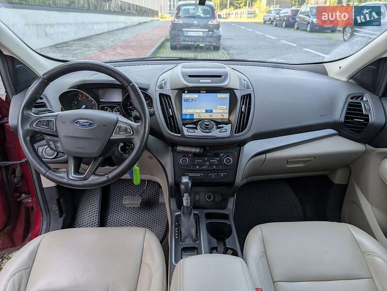 Позашляховик / Кросовер Ford Escape 2017 в Львові