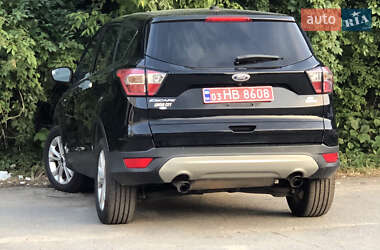 Внедорожник / Кроссовер Ford Escape 2016 в 