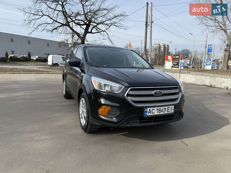Внедорожник / Кроссовер Ford Escape 2017 в Львове