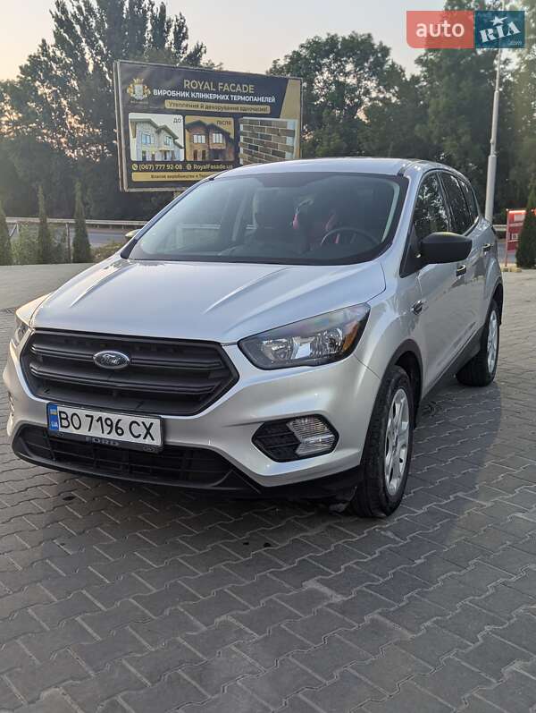 Внедорожник / Кроссовер Ford Escape 2017 в Тернополе фото 2 Внедорожник / Кроссовер Ford Escape 2017 в Тернополе