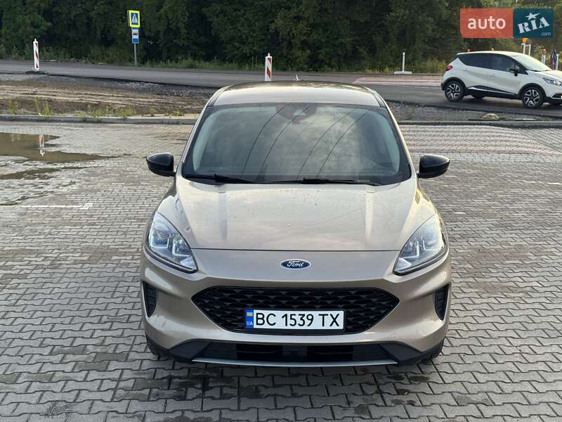 Позашляховик / Кросовер Ford Escape 2020 в Львові