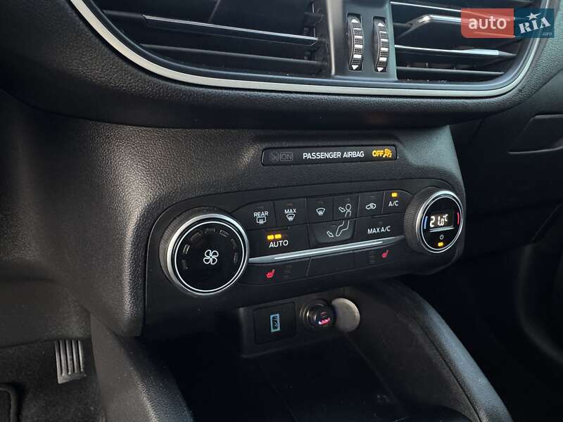 Позашляховик / Кросовер Ford Escape 2020 в Львові