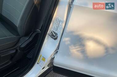 Внедорожник / Кроссовер Ford Escape 2018 в 