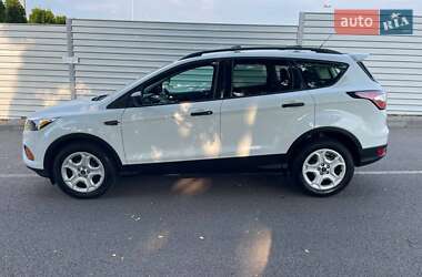 Внедорожник / Кроссовер Ford Escape 2018 в 