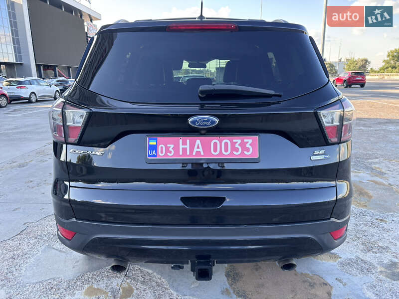 Внедорожник / Кроссовер Ford Escape 2016 в Киеве
