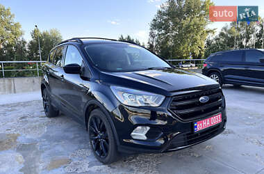 Позашляховик / Кросовер Ford Escape 2016 в 