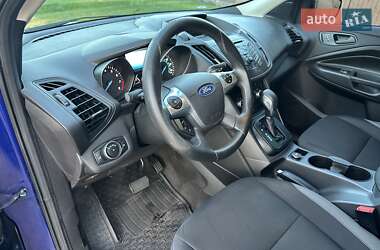 Внедорожник / Кроссовер Ford Escape 2015 в 