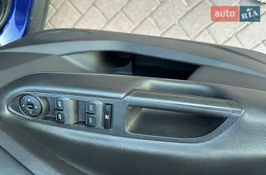 Внедорожник / Кроссовер Ford Escape 2015 в 