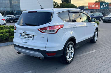 Внедорожник / Кроссовер Ford Escape 2013 в 