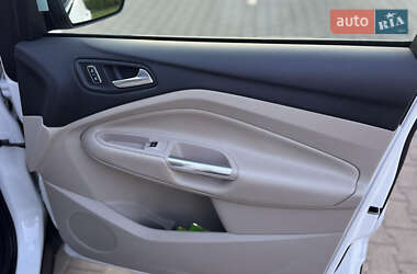 Внедорожник / Кроссовер Ford Escape 2013 в 