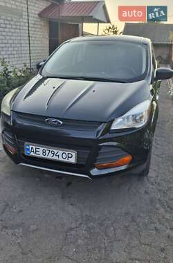 Внедорожник / Кроссовер Ford Escape 2015 в 