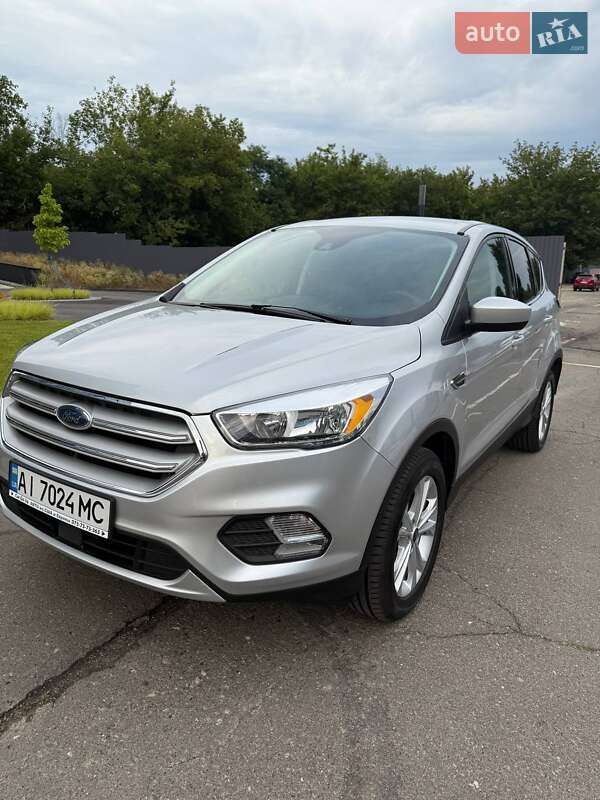Внедорожник / Кроссовер Ford Escape 2018 в Броварах