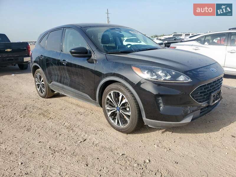 Позашляховик / Кросовер Ford Escape 2021 в Львові