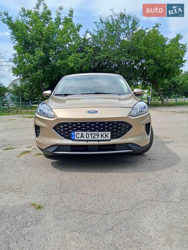 Позашляховик / Кросовер Ford Escape 2019 в Черкасах